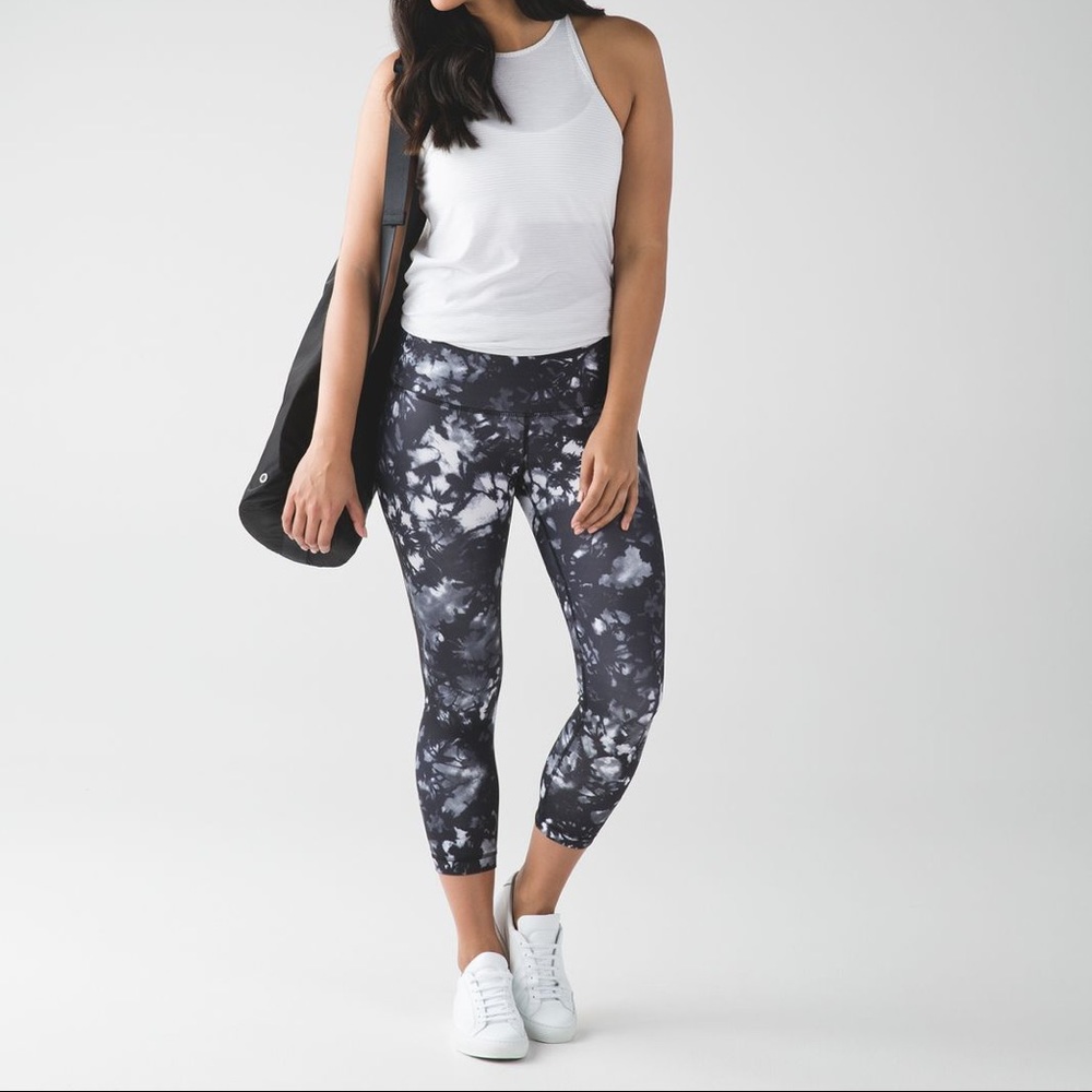 Lululemon Wunder Under Crop - Dusk Dye White Black
